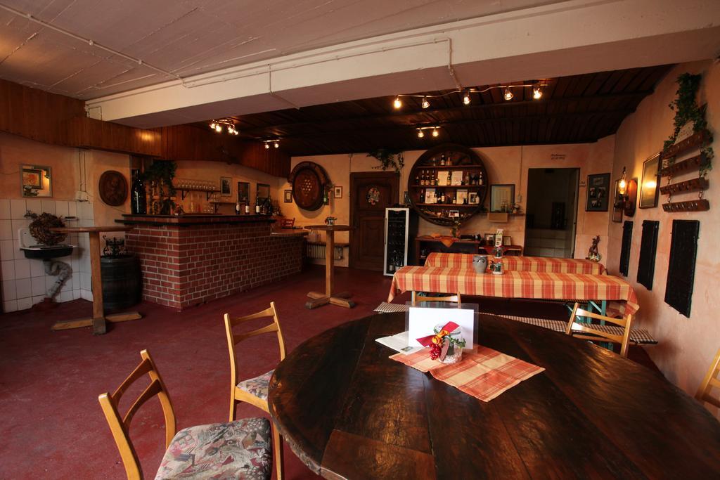 Weingut Pension Gibbert-Pohl Briedel Zimmer foto